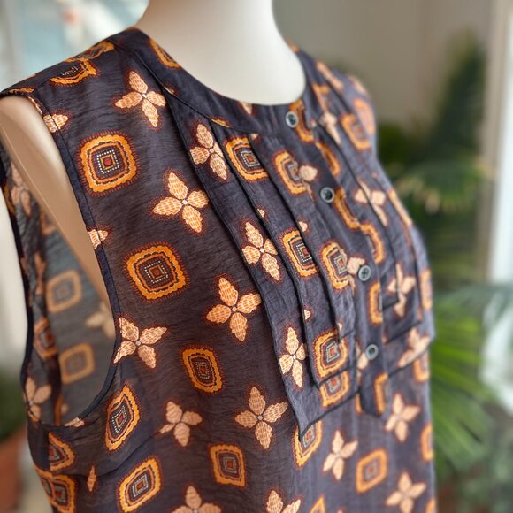 Cabi Louis Sleeveless Blouse Top - Size XL - Picture 4 of 11